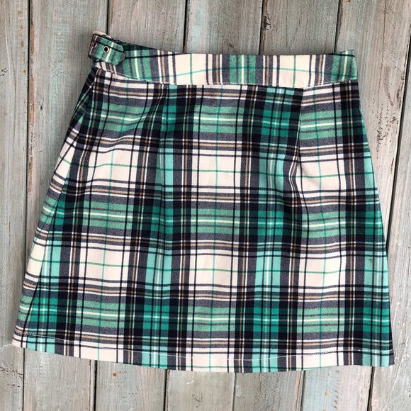 Brandy Melville Plaid Emerson Skirt by J Galt  (NWOT) - Picture 2 of 8